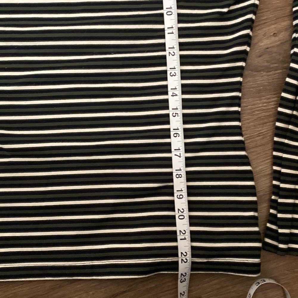 🥭 (4 for $15) Express Tricot Green Black and White Top - Picture 5 of 7